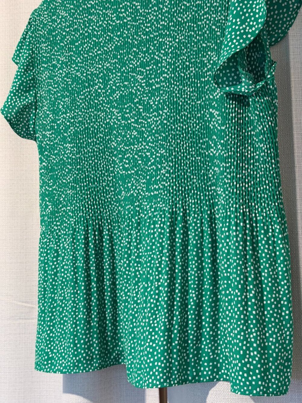 Adrianna Papell Green White Speckled Ruffle Sleeve Blouse Size M - Picture 3 of 7
